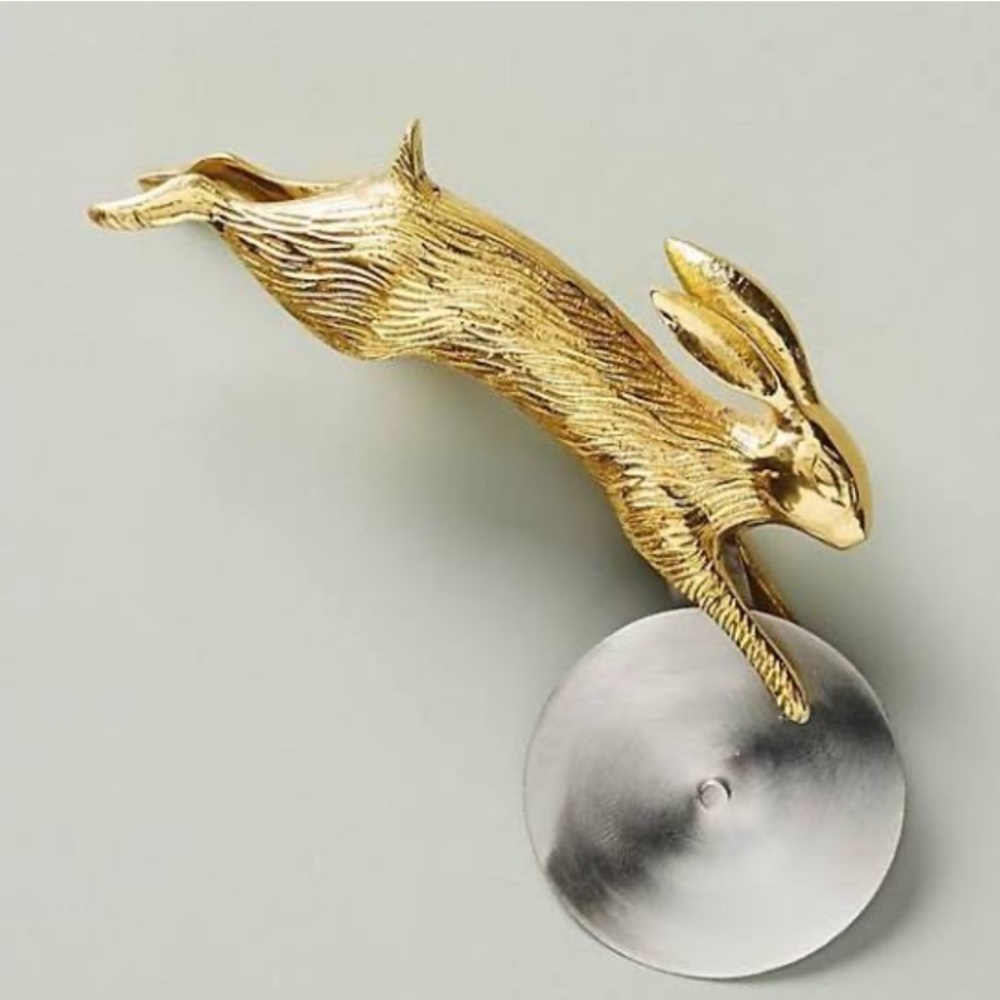 FOUND!!!ANTHROPOLOGIE orelle rabbit pizza cutter - Picture 1 of 4
